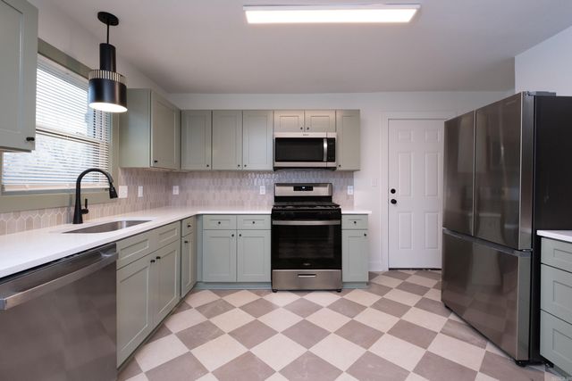 702 S Maple Street, Little Rock, AR 72205