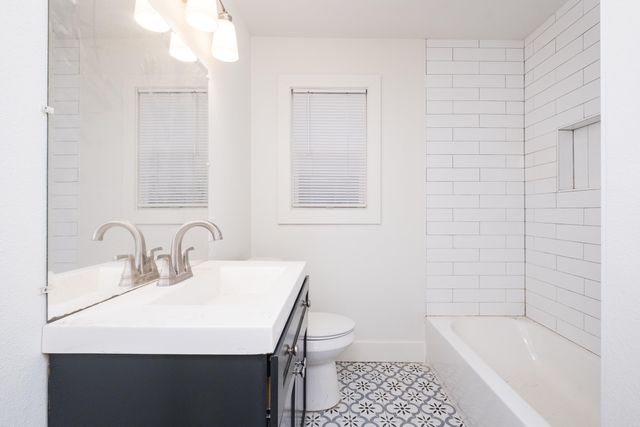 702 S Maple Street, Little Rock, AR 72205