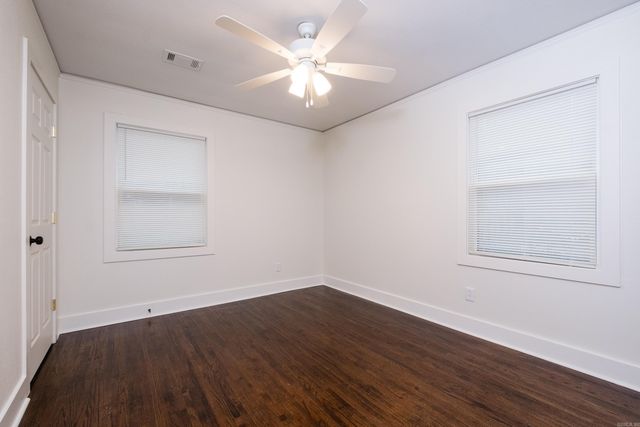 702 S Maple Street, Little Rock, AR 72205