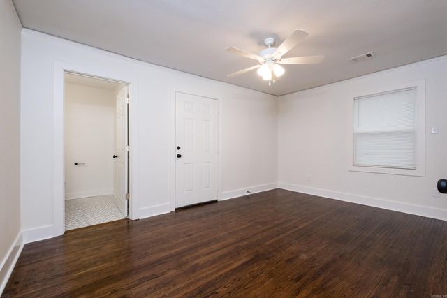 702 S Maple Street, Little Rock, AR 72205