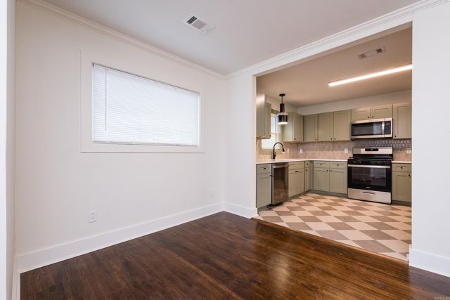 702 S Maple Street, Little Rock, AR 72205