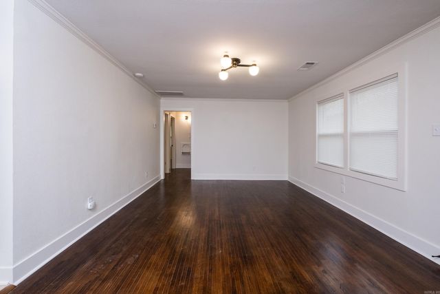 702 S Maple Street, Little Rock, AR 72205