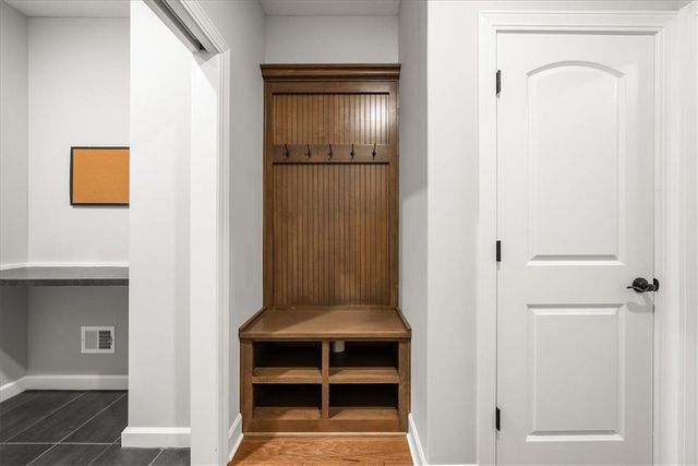 2110 NW Ashurst Drive, Lee's Summit, MO 64081