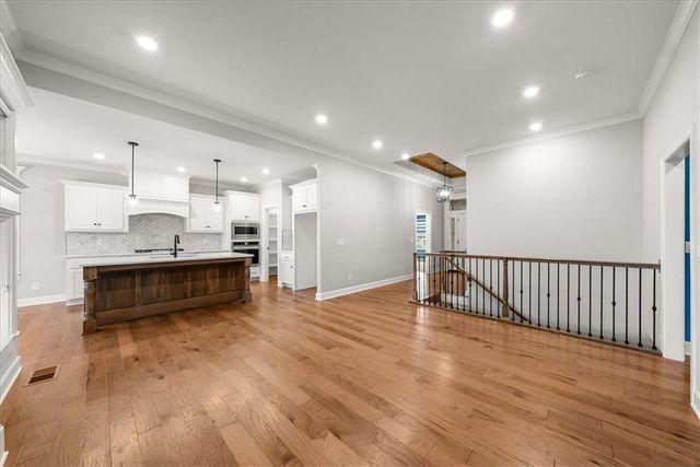 2110 NW Ashurst Drive, Lee's Summit, MO 64081