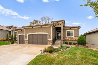2110 NW Ashurst Drive, Lee's Summit, MO 64081