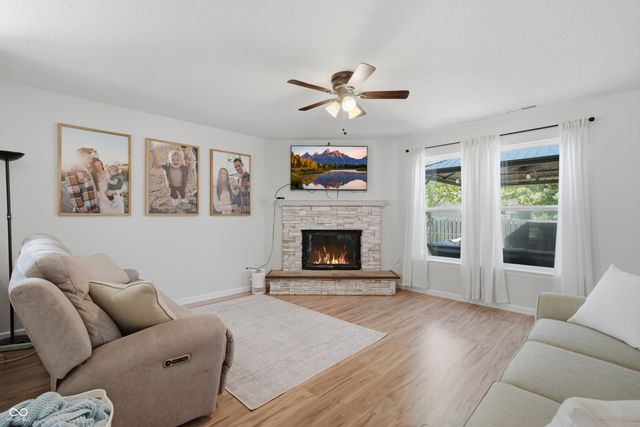 640 Streamside Drive, Greenfield, IN 46140