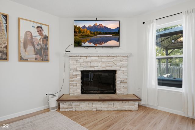 640 Streamside Drive, Greenfield, IN 46140