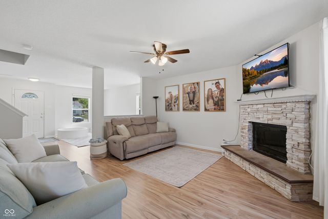640 Streamside Drive, Greenfield, IN 46140