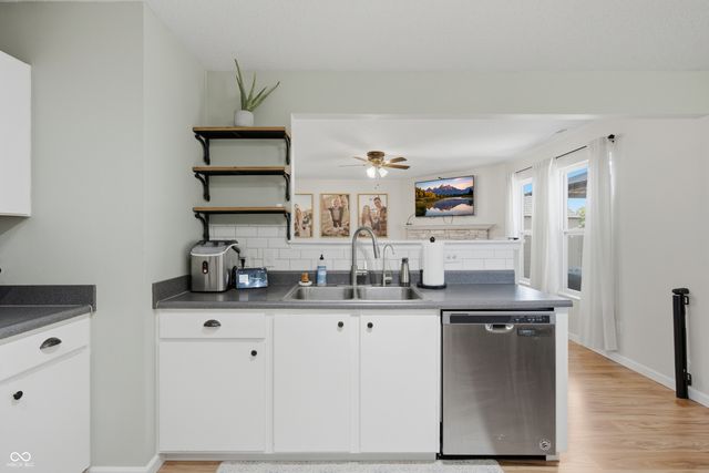 640 Streamside Drive, Greenfield, IN 46140
