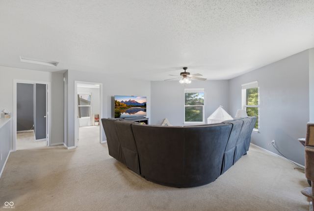640 Streamside Drive, Greenfield, IN 46140