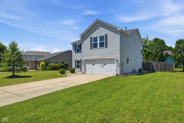 640 Streamside Drive, Greenfield, IN 46140
