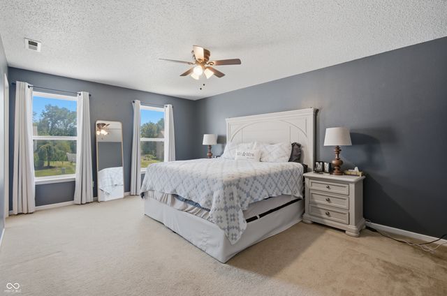 640 Streamside Drive, Greenfield, IN 46140