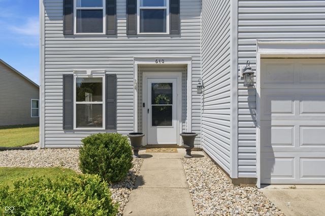 640 Streamside Drive, Greenfield, IN 46140