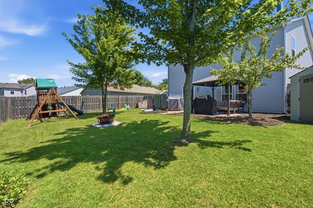 640 Streamside Drive, Greenfield, IN 46140