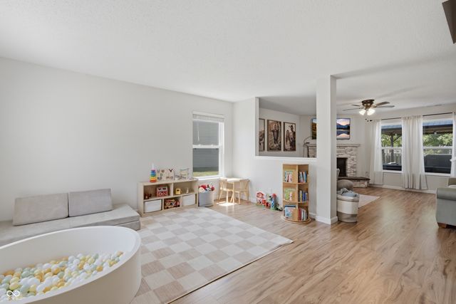 640 Streamside Drive, Greenfield, IN 46140
