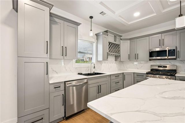 32 Pine Street, Porterdale, GA 30014