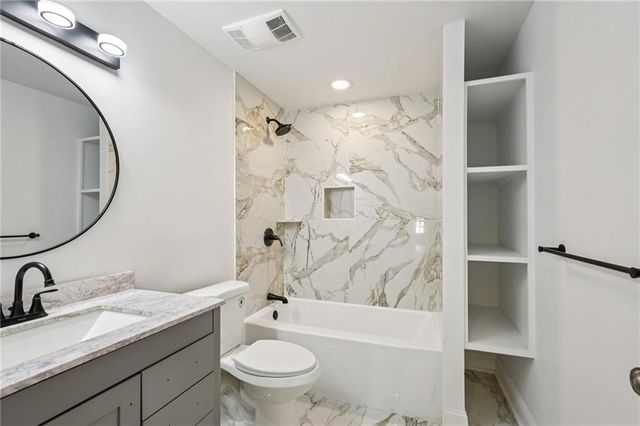 32 Pine Street, Porterdale, GA 30014