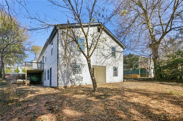 32 Pine Street, Porterdale, GA 30014