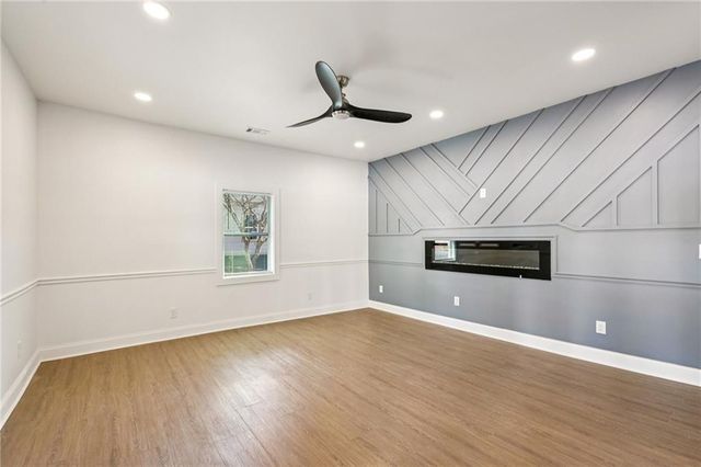 32 Pine Street, Porterdale, GA 30014