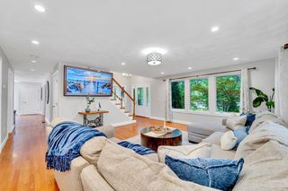 90 Winona St, Peabody, MA 01960