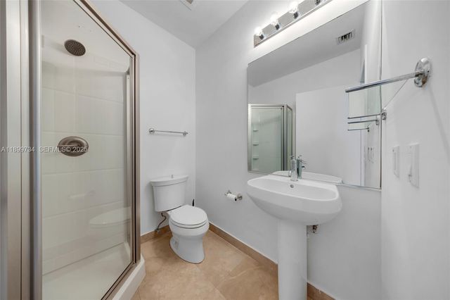 704 N Ocean Blvd 1002, Pompano Beach, FL 33062