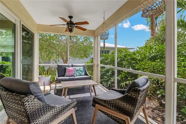 1351 Curlew AVE 104, Naples, FL 34102