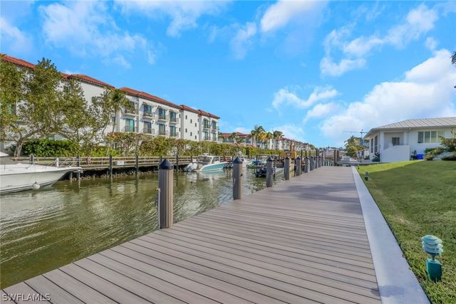 1351 Curlew AVE 104, Naples, FL 34102