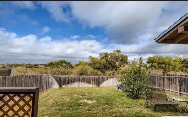 241 Eagle Brook LN, Buda, TX 78610