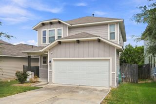 241 Eagle Brook LN, Buda, TX 78610