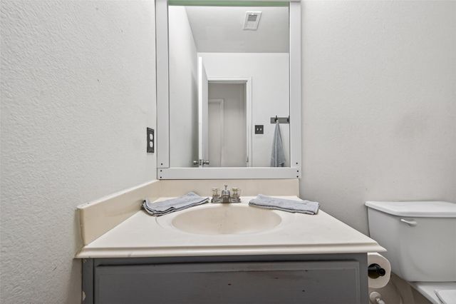 2910 Yearling Colt Court, Houston, TX 77038