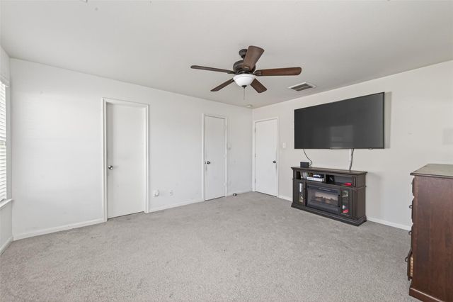 2910 Yearling Colt Court, Houston, TX 77038