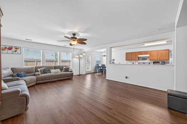 2910 Yearling Colt Court, Houston, TX 77038