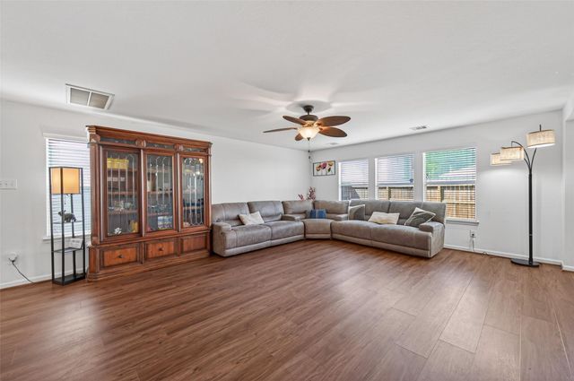 2910 Yearling Colt Court, Houston, TX 77038