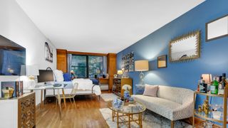 212 E 77TH Street # 2B, New York City, NY 10075