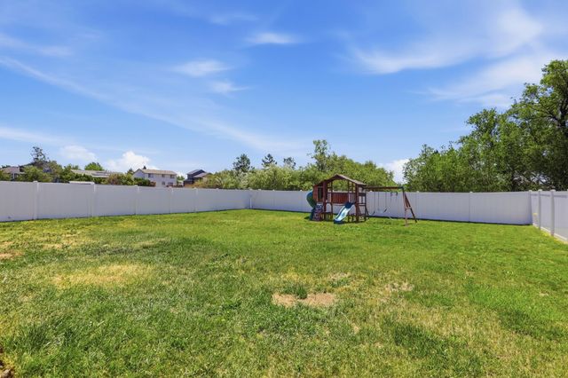 514 E Norma Lee Ave, Medical Lake, WA 99022