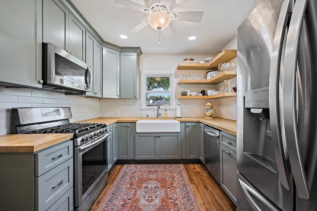 526 E Michigan Avenue, Fresno, CA 93704