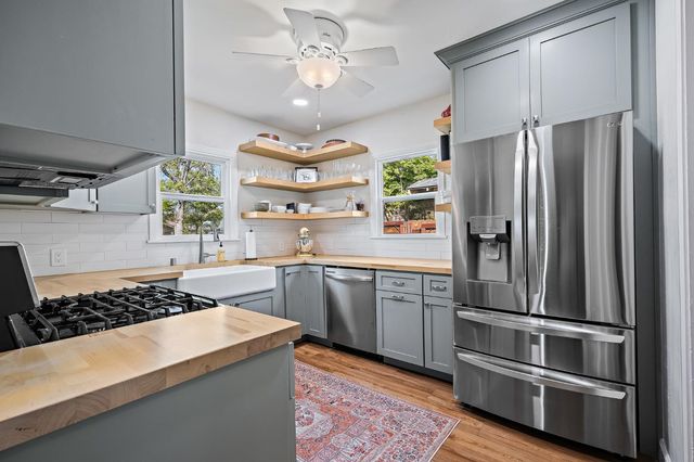 526 E Michigan Avenue, Fresno, CA 93704