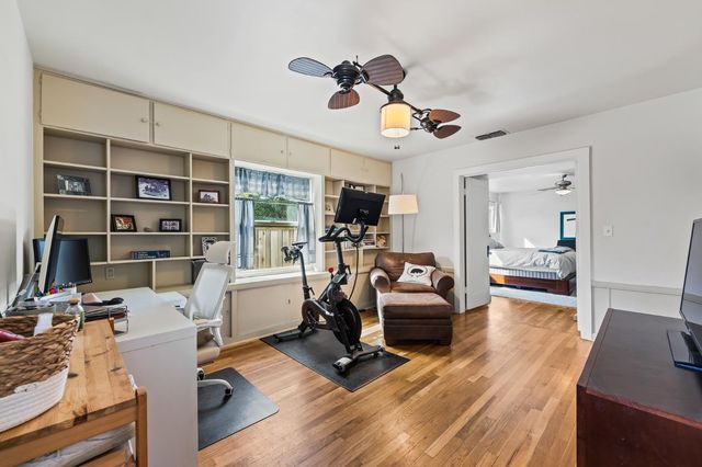 526 E Michigan Avenue, Fresno, CA 93704