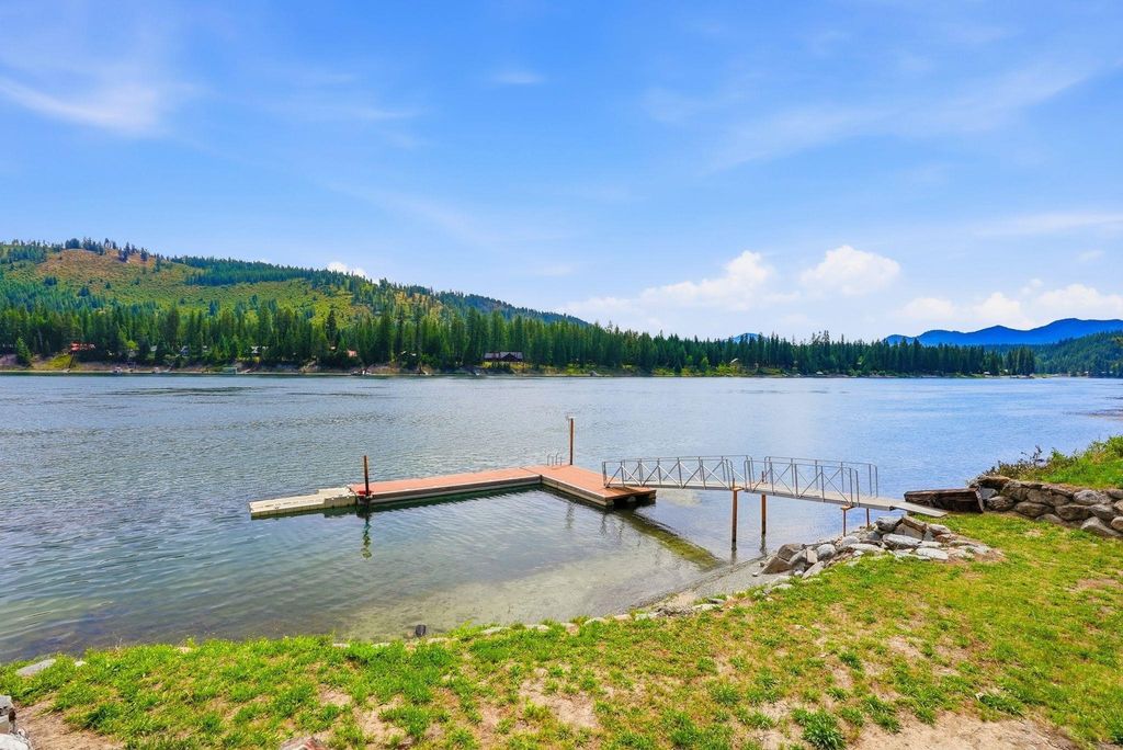 161 S Alaska Ln, Cusick, WA 99119 photo 4