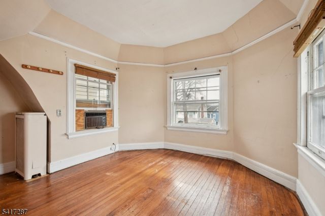 60 Berkeley Ave, Bloomfield Twp., NJ 07003