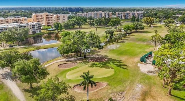 4550 PINEBROOK 106, Bradenton, FL 34209