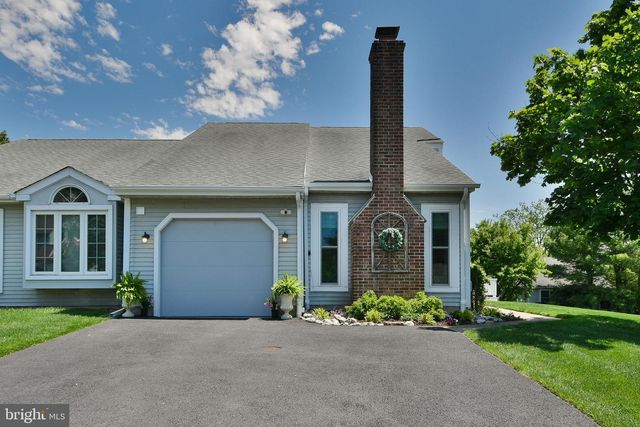 172 MEADOWVIEW CT, Langhorne, PA 19047