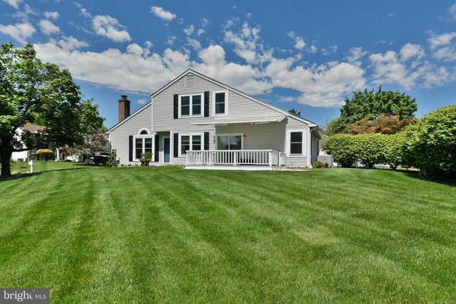 172 MEADOWVIEW CT, Langhorne, PA 19047