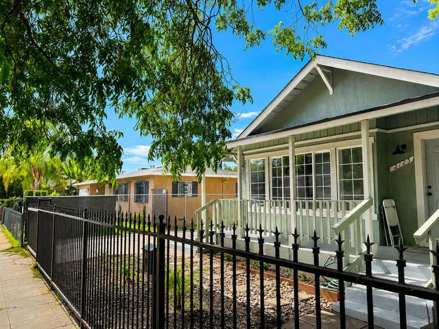 2125 E Myrtle St, Stockton, CA 95205
