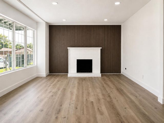 2125 E Myrtle St, Stockton, CA 95205