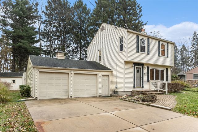 215 W Hamilton Lane, Battle Creek, MI 49015