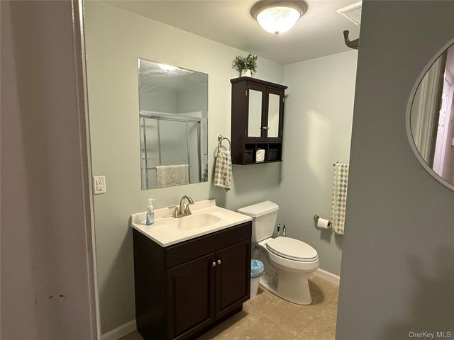 1008 McIntosh Place 10H, Newburgh, NY 12550