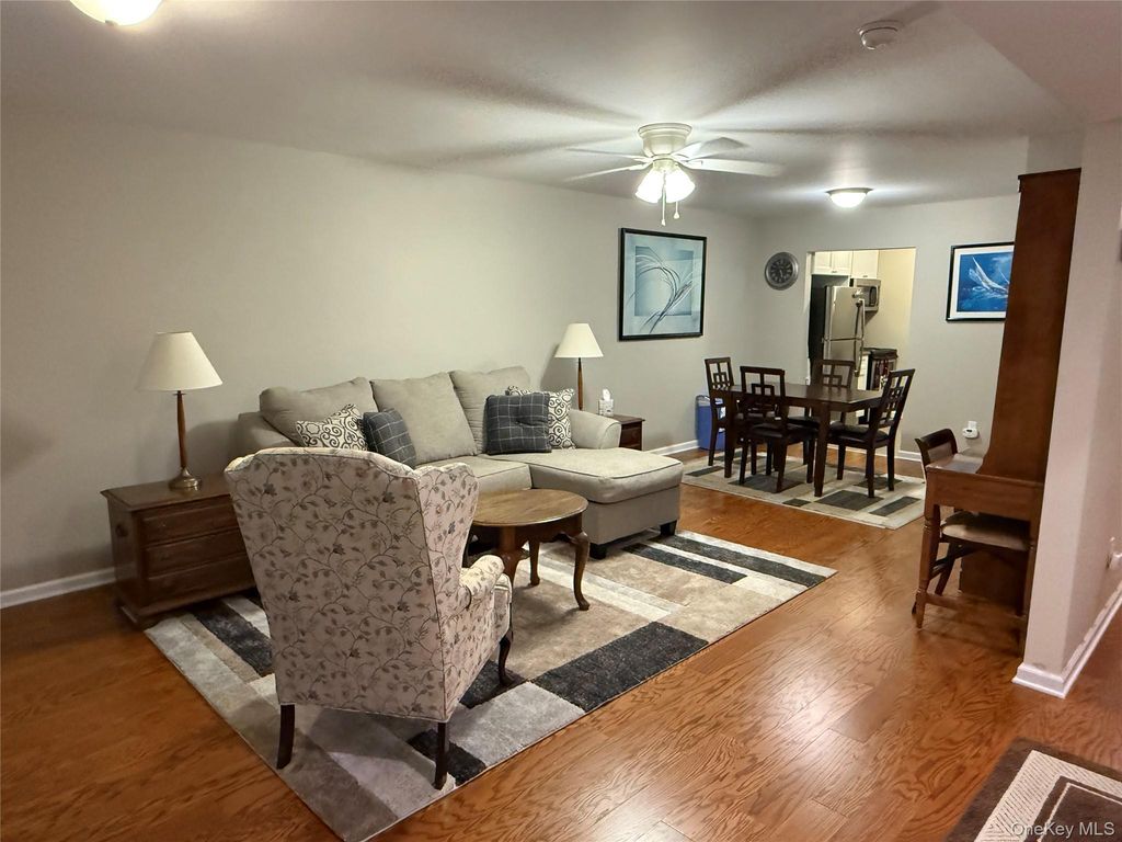 1008 McIntosh Place 10H, Newburgh, NY 12550