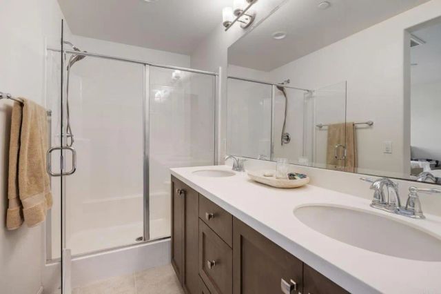 2227 Solara Lane, Vista, CA 92081