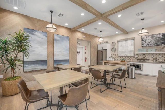 2227 Solara Lane, Vista, CA 92081